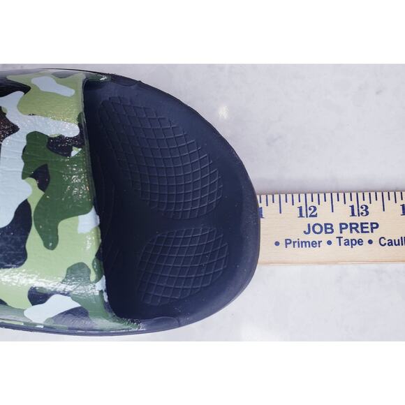 OOFOS Ooahh Green Camo Unisex Slides Sandals Men's US 8/ Wms. US 10/ EUR 41 - Picture 12 of 12